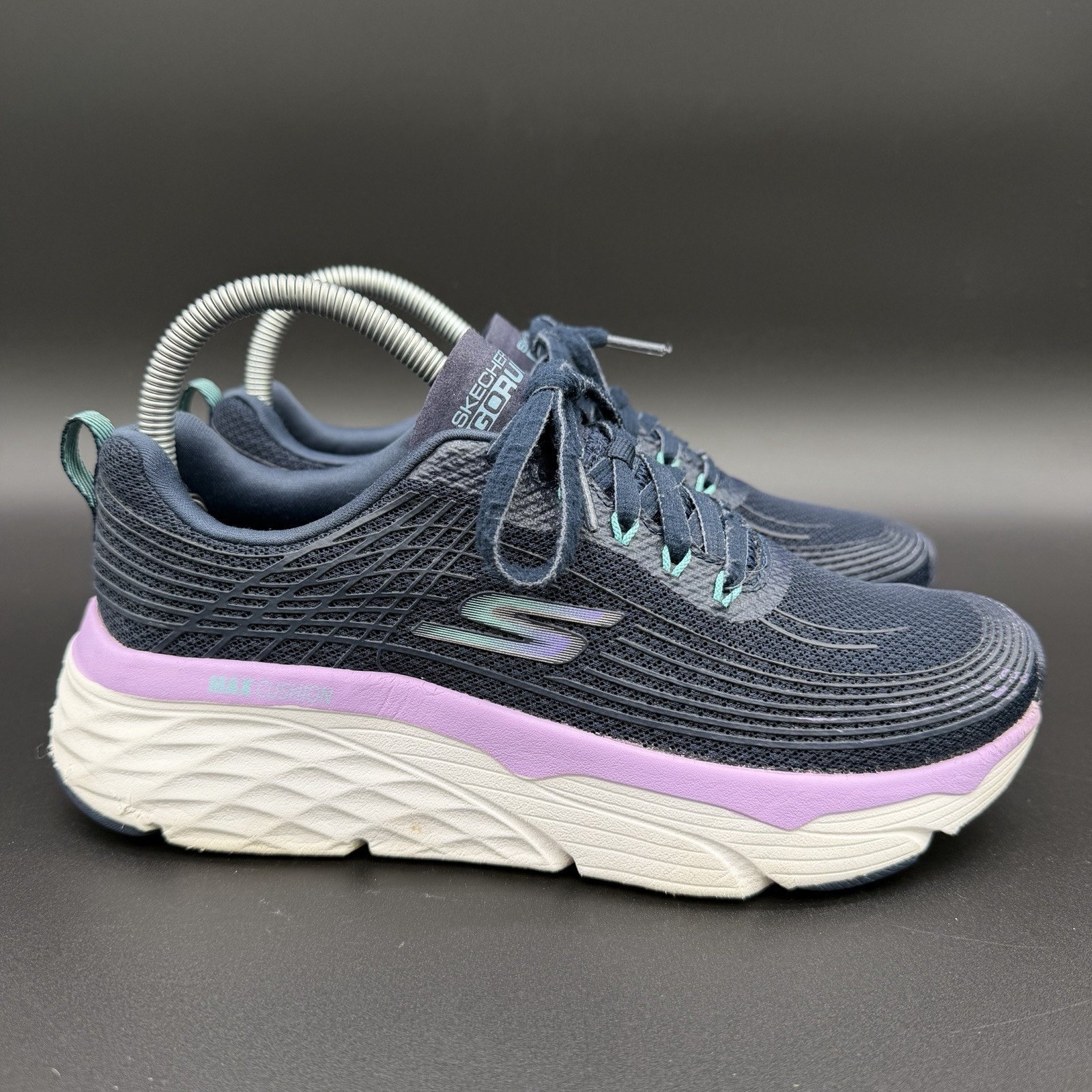 Skechers Womens Sz 7.5 Max Cushioning Elite Go Run Running Walking Shoes 17693w